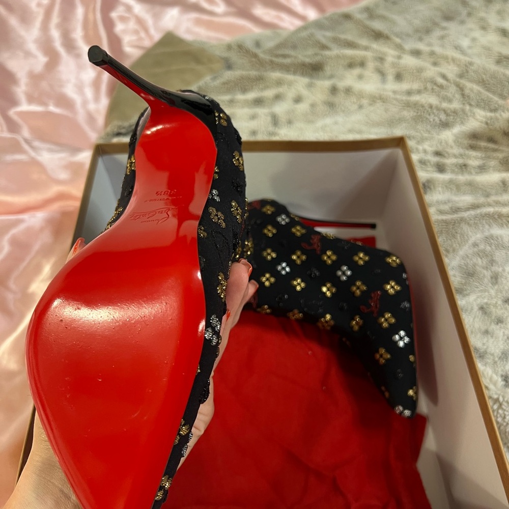 Christian Louboutin Black and Gold Women's Shoes - Picture 7 of 9